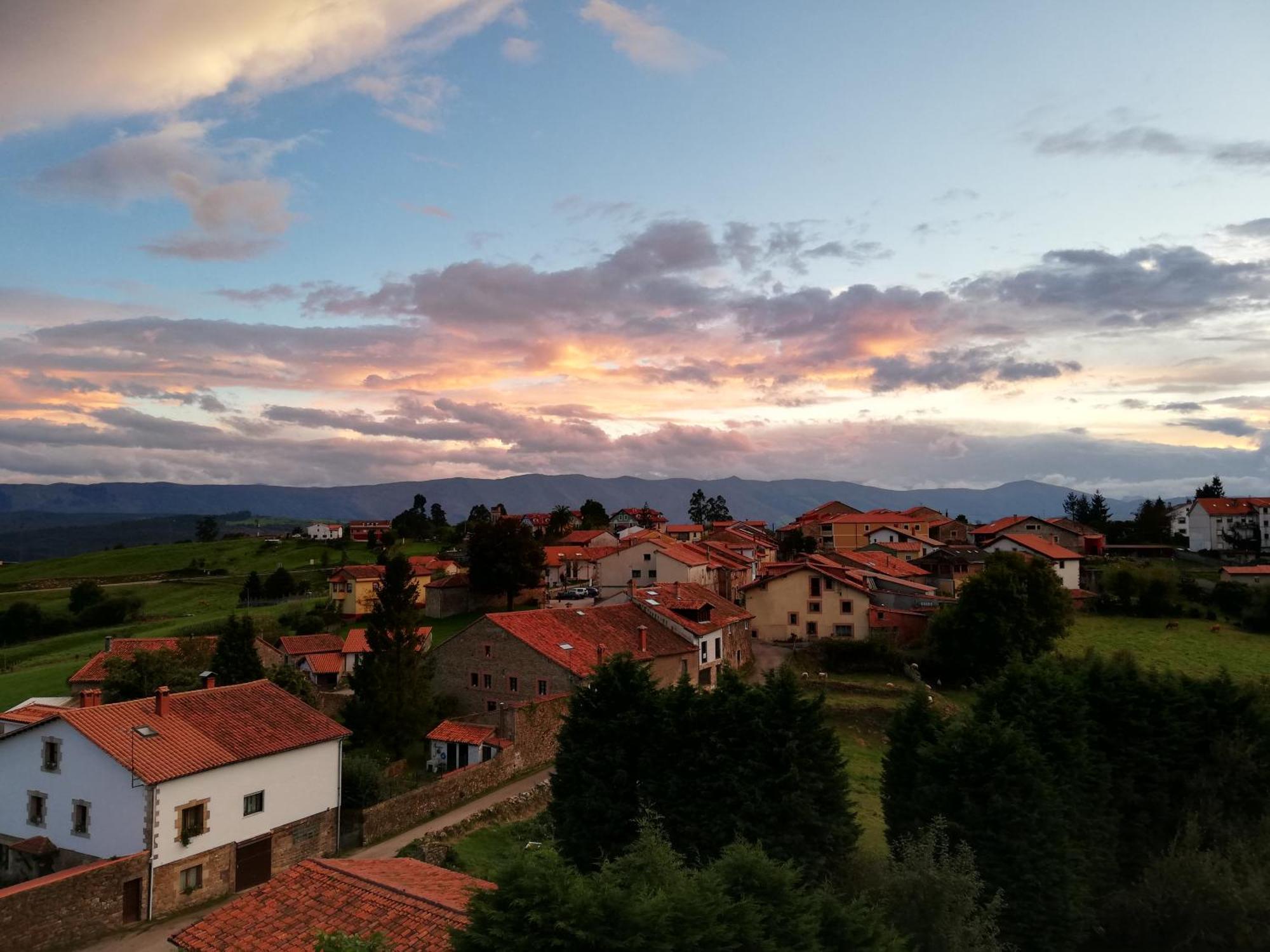 Altos De La Hayuela, A 7 Min De Comillas Bagian luar foto
